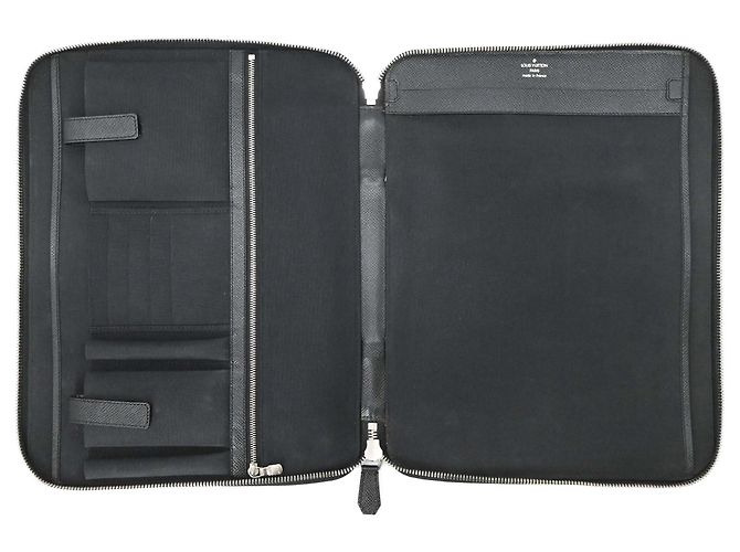 Clutch Louis Vuitton Taiga Vladimir Nero - vista 11