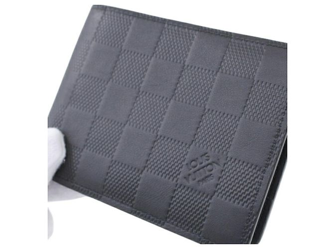 Louis Vuitton Bi-Fold Wallet in Damier Infini Black - view 5
