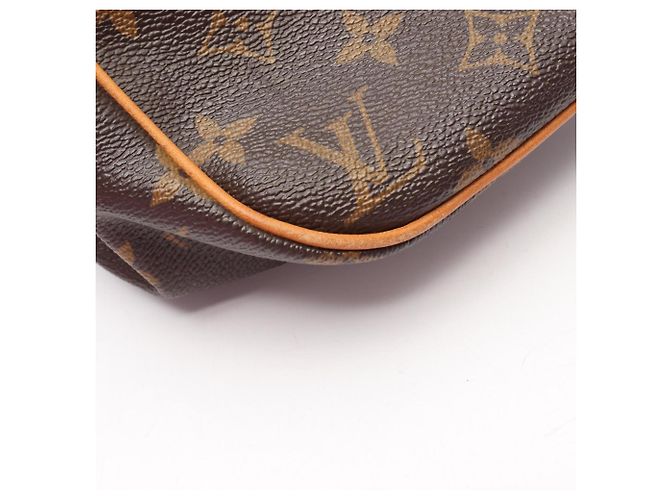 Borsa a Spalla Louis Vuitton Batignolles Horizontal Monogram Marrone Monogramma - vista 16