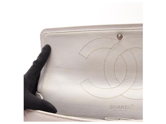 Borsa Chanel 2.55 Matelassé Maxi Mademoiselle Chain Double Flap Bianco - vista 12