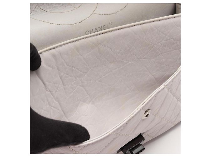 Borsa Chanel 2.55 Matelassé Maxi Mademoiselle Chain Double Flap Bianco - vista 19