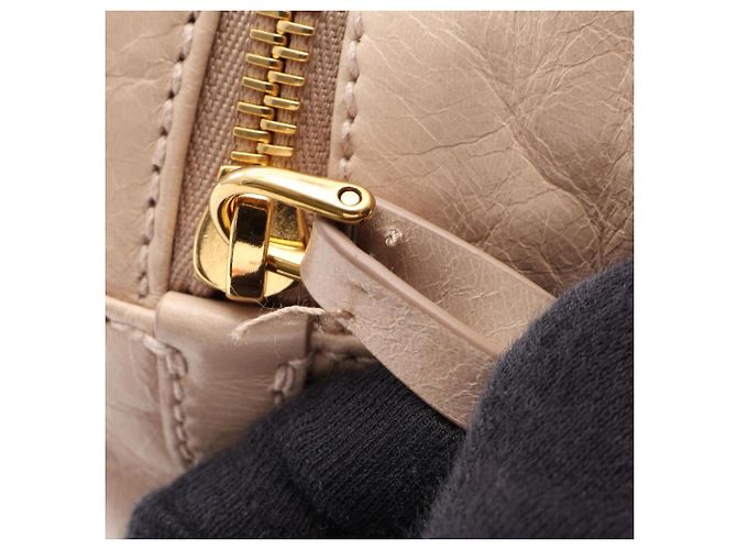Bolso de hombro Prada Tangle Medium Beige - vista 5