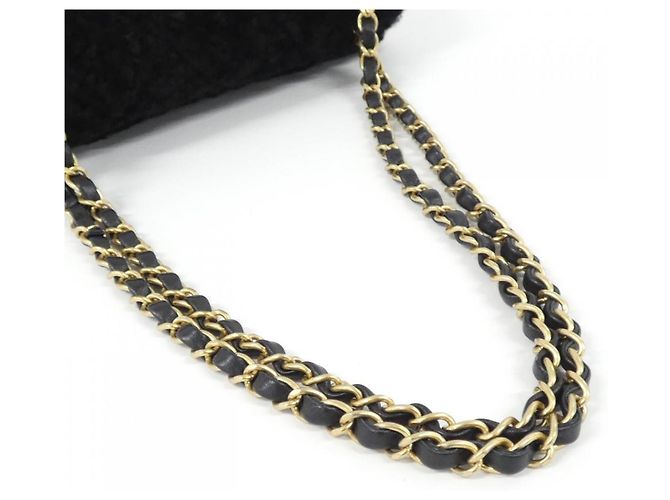 Borsa a tracolla Chanel in tweed nero e pelle - vista 5