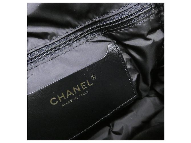 Zaino Chanel AS5679 in velluto nero e nylon - vista 9
