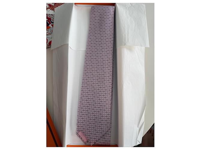 Hermès Pink Patterned Silk Tie - view 2