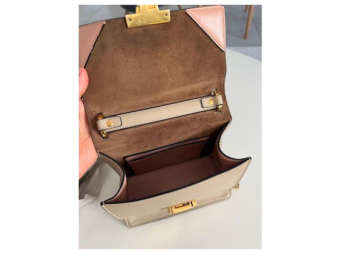 Borsa a tracolla Fendi Kan U in pelle - Beige - vista 4