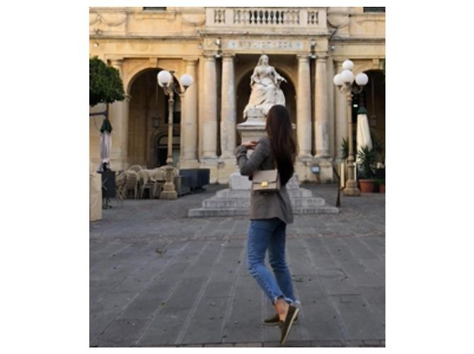Borsa a tracolla Fendi Kan U in pelle - Beige - vista 6