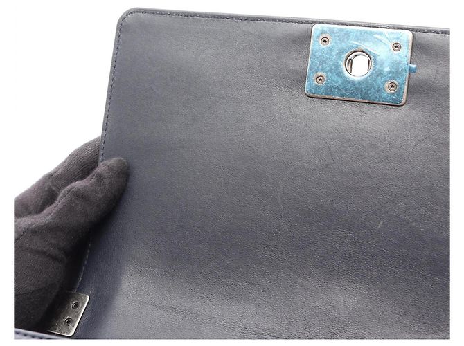 Borsa a tracolla Chanel Boy in pelle intrecciata Verde Blu navy - vista 7