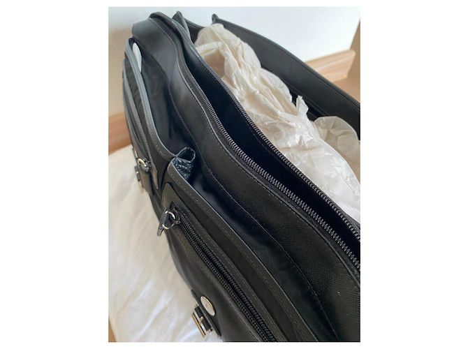 Saffiano Sacca da viaggio Prada V50 Nylon Nero con Tracolla - vista 12