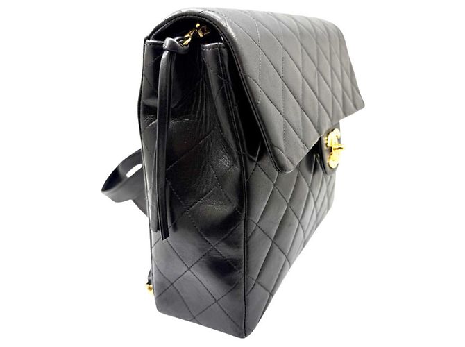 Chanel Matelassé Square Rucksack Schwarz - Ansicht 3