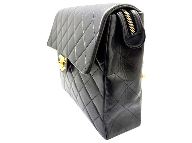 Chanel Matelassé Square Rucksack Schwarz - Ansicht 4