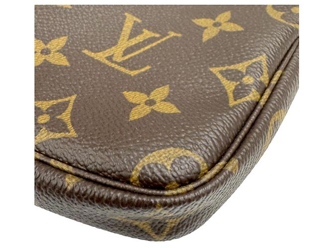 Louis Vuitton Mini Pochette Accessoires Marrone - vista 7