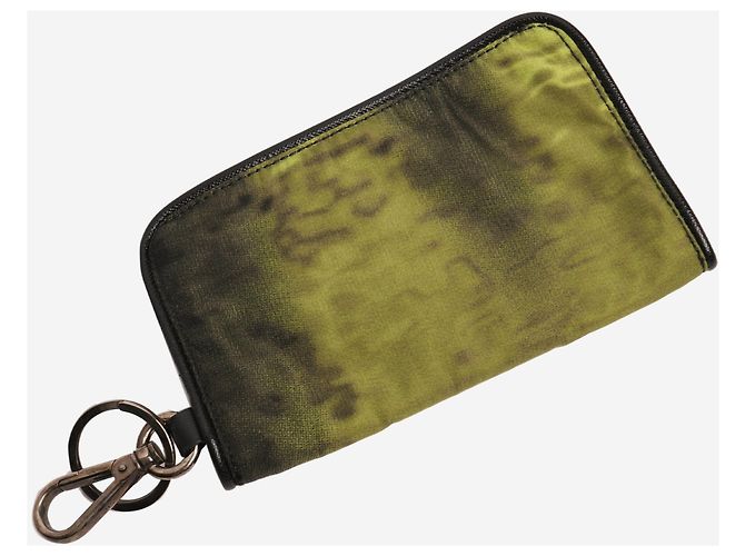 Prada Portachiavi pochette in nylon verde - vista 2