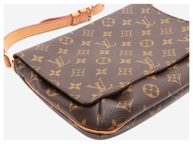 Louis Vuitton Bolso bandolera Monogram Musette Tango vintage 2001 marrón - vista 4
