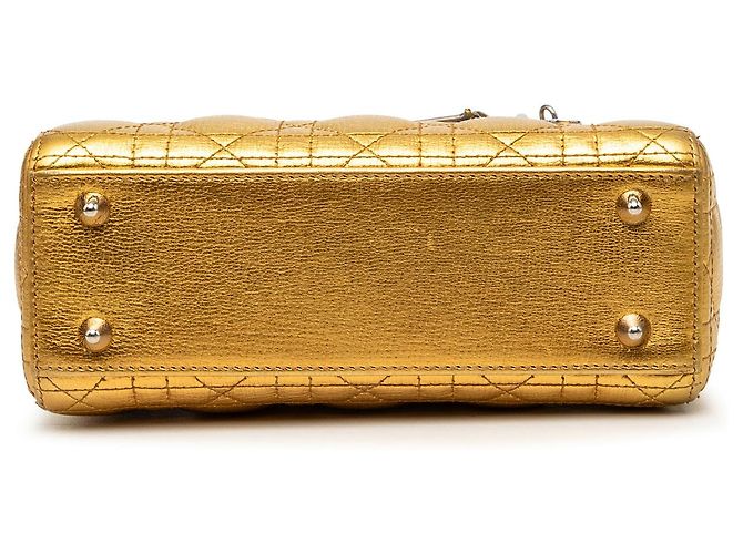 Dior Gold Small Metallic Grained Calfskin Cannage My ABCDior Lady Dior D'oro - vista 3