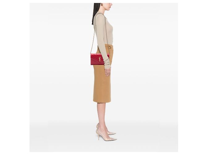 Portafoglio a catena Cassandre in pelle grain de poudre rossa Saint Laurent Rosso - vista 6