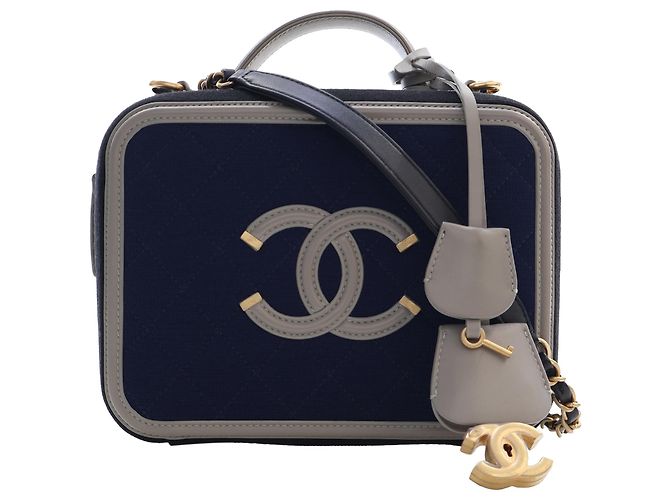 Vanity Pochette de toilette Chanel Blue Medium Tricolor Jersey CC Filigree Bleu Bleu Marine - vue 11