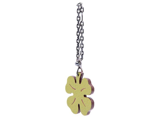 Charm per borsa Hermès in argento sterling e chevre verde Lucky Four Leaf Clover - vista 3