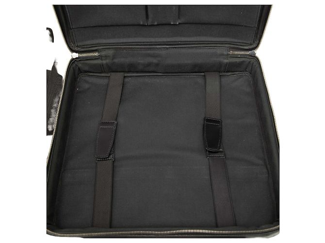 Louis Vuitton Black Taiga Porte Ordinateur Odessa Preto - vista 4