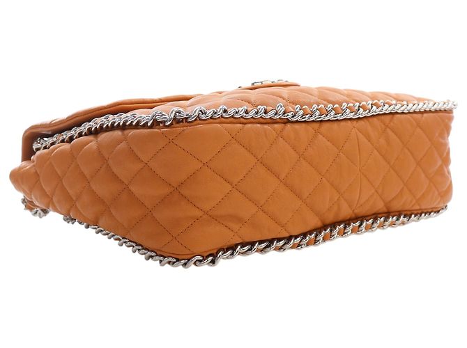 Chanel Maxi Quilted Washed Lambskin Marrone Chain Around Flap Cammello - vista 6