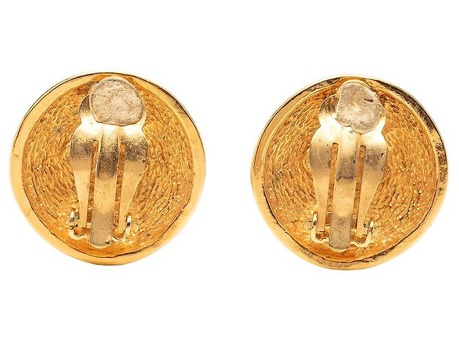 Orecchini a clip rotondi Chanel Gold CC placcati oro trapuntati D'oro - vista 2