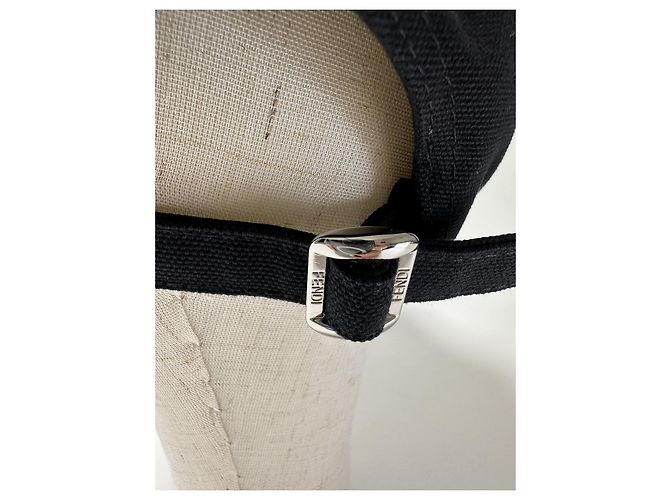 Fendi Roma Cap mit besticktem Logo - Schwarz - Ansicht 8