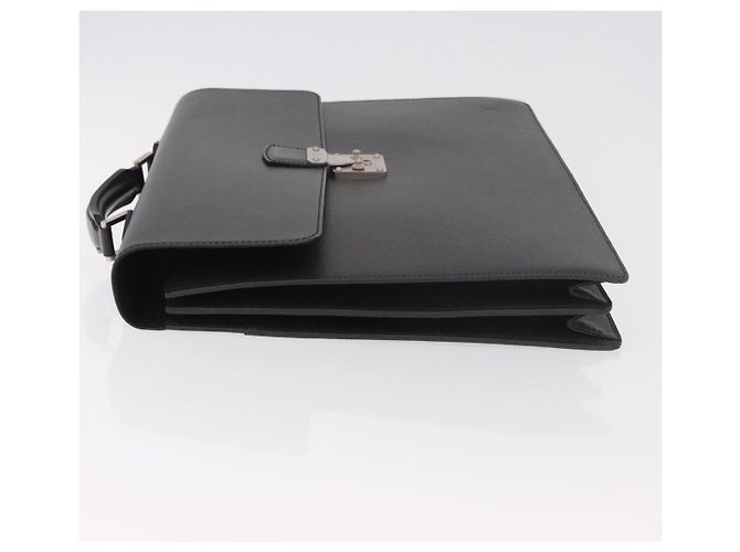 Louis Vuitton Serviette Moskova Taiga Leather Nero - vista 4
