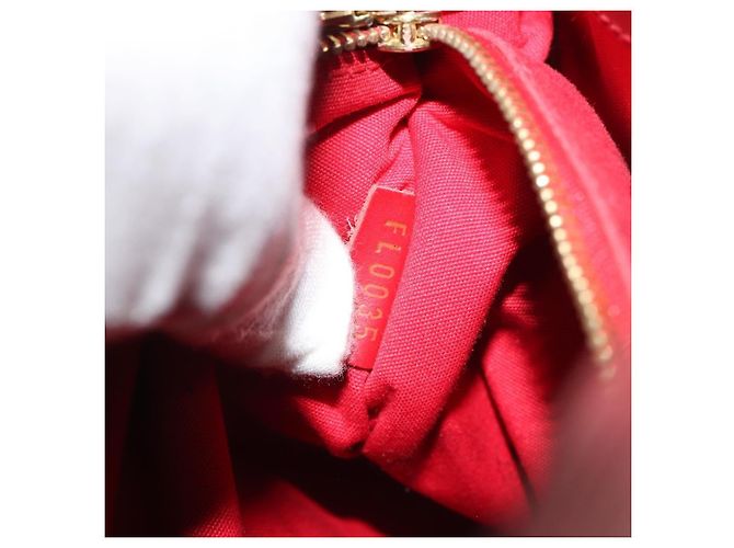 Louis Vuitton Mandara Epi Leather MM Rosso - vista 7