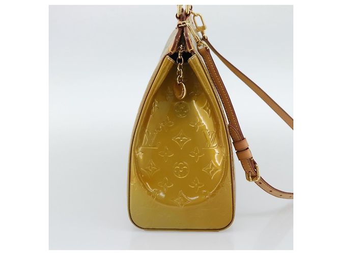 Louis Vuitton Brea Monogram Vernis GM Beige - vista 3