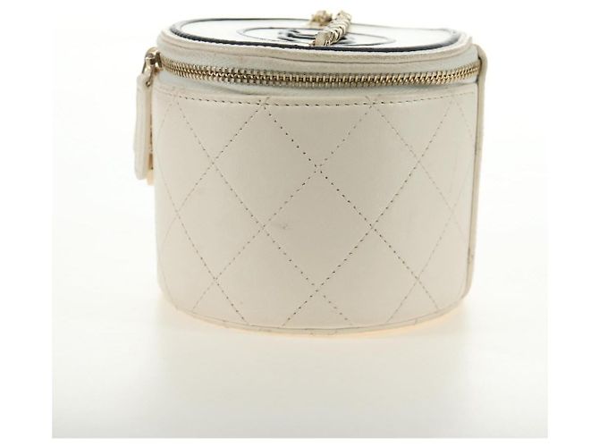 Mini Vanity Case Chanel CC con catena in agnello trapuntato Bianco - vista 4