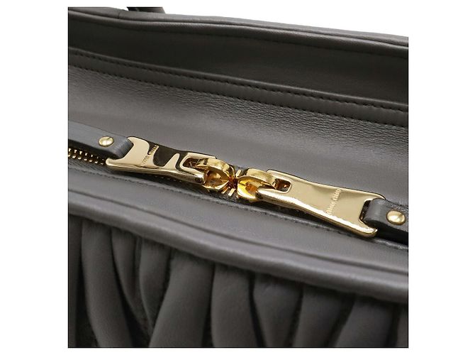 Borsa 2WAY in pelle matelassé Miu Miu Grigio - vista 5