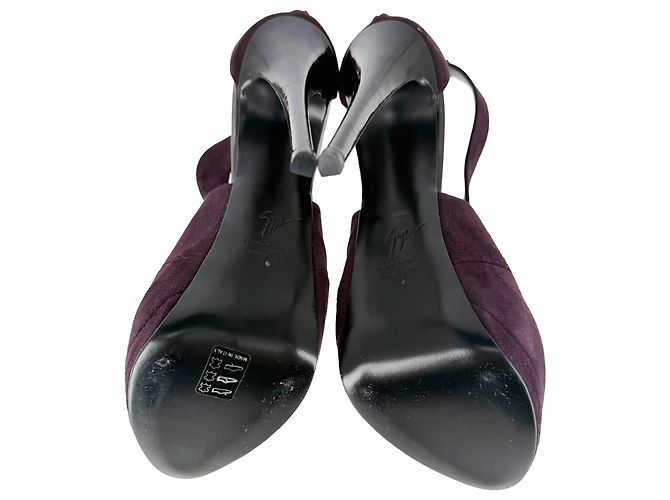 Décolleté con plateau e cinturini incrociati Giuseppe Zanotti in scamosciato bordeaux - vista 8