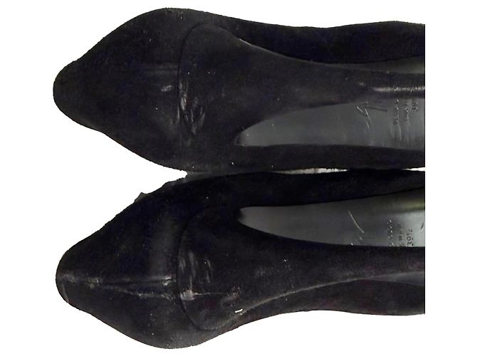 Décolleté con plateau a punta tonda in scamosciato nero Giuseppe Zanotti - vista 11