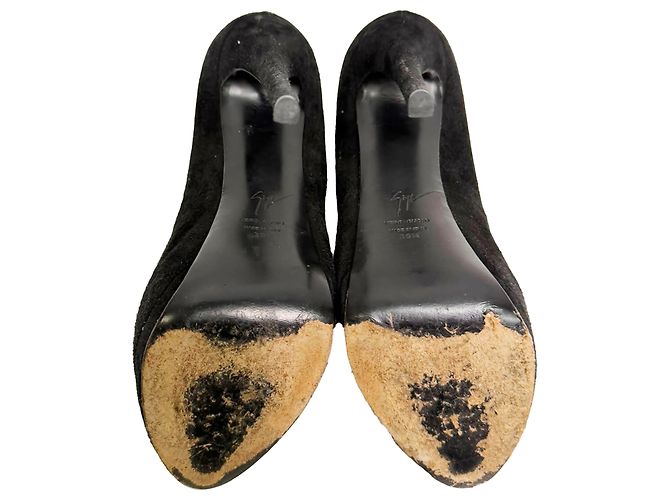 Décolleté con plateau a punta tonda in scamosciato nero Giuseppe Zanotti - vista 7