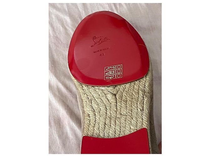 Christian Louboutin Botines Planos de Ante Beige - vista 4