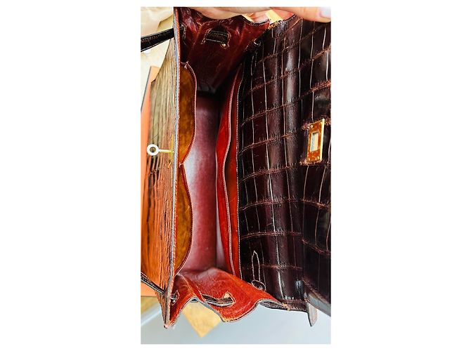 Hermès Kelly Sellier 35 in coccodrillo marrone Marrone scuro - vista 13