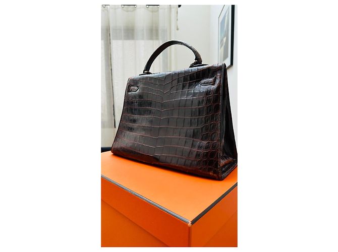 Hermès Kelly Sellier 35 in coccodrillo marrone Marrone scuro - vista 7
