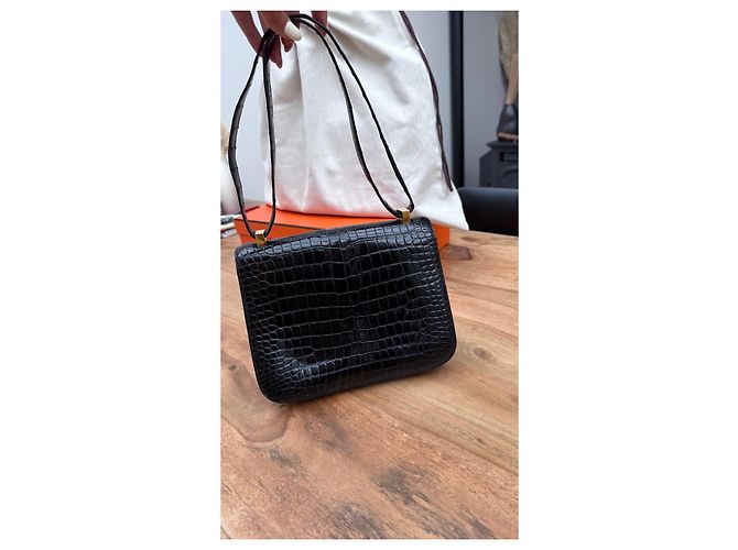 Hermès Constance in pelle di alligatore nero - vista 11
