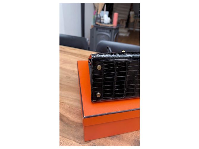 Hermès Kelly 32 in pelle di alligatore nero - vista 14