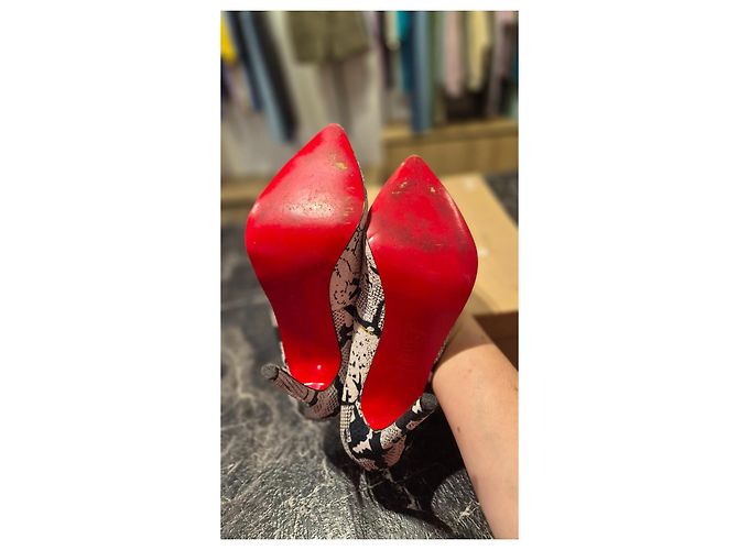 Christian Louboutin So Kate 120 Pumps aus Pythonprint-Leder Schwarz Weiß Python drucken - Ansicht 4