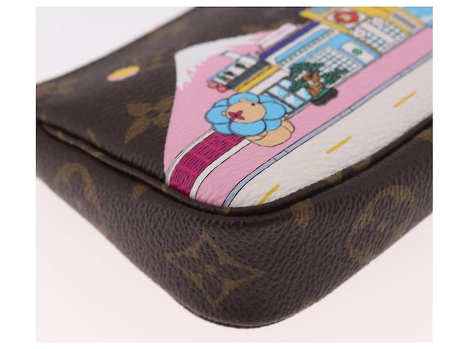 LOUIS VUITTON Vivienne Mini Pochette Accessoires Pochette M81637 LV Auth 189294SM Monogramma - vista 14