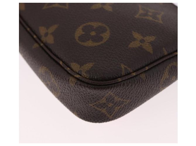 LOUIS VUITTON Vivienne Mini Pochette Accessoires Pochette M81637 LV Auth 189294SM Monogramma - vista 17