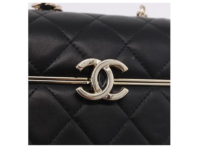 CHANEL Matelasse Chain Shoulder Bag Lamb Skin Black Gold CC Auth 187480SAM Nero D'oro - vista 18