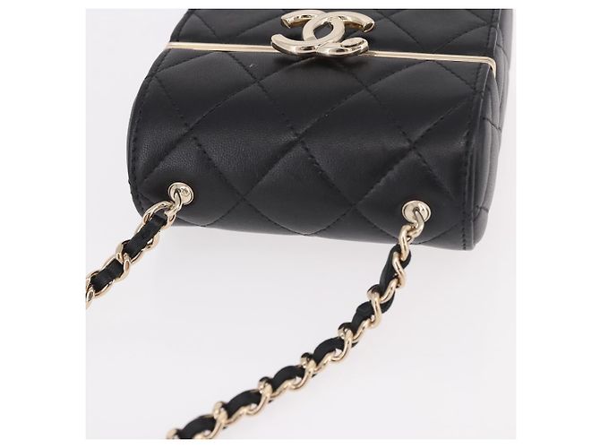 CHANEL Matelasse Chain Shoulder Bag Lamb Skin Black Gold CC Auth 187480SAM Nero D'oro - vista 6