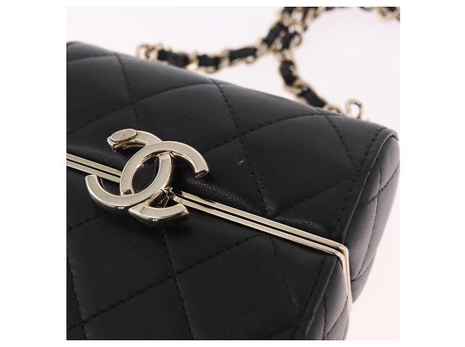 CHANEL Matelasse Chain Shoulder Bag Lamb Skin Black Gold CC Auth 187480SAM Nero D'oro - vista 8