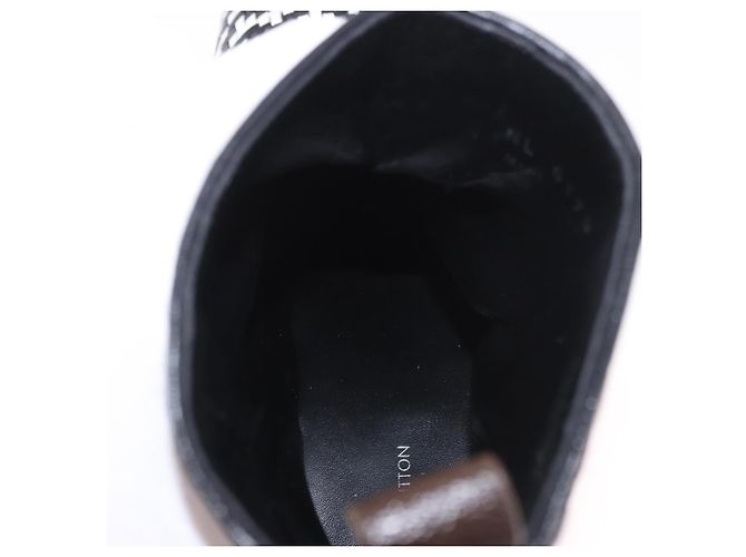 Stivaletti Baroque Line in pelle nera LOUIS VUITTON LV Auth 187687M Nero - vista 20