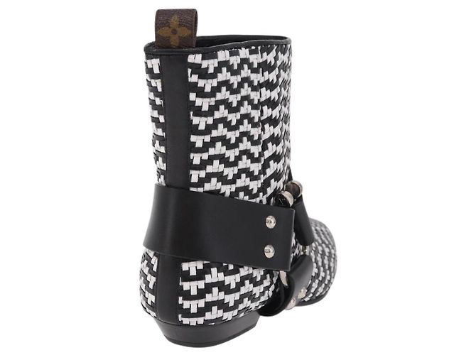 Stivaletti Baroque Line in pelle nera LOUIS VUITTON LV Auth 187687M Nero - vista 3