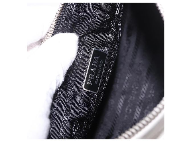 Borsa a Spalla PRADA in Pelle Bianco Argento ka4868V - vista 19