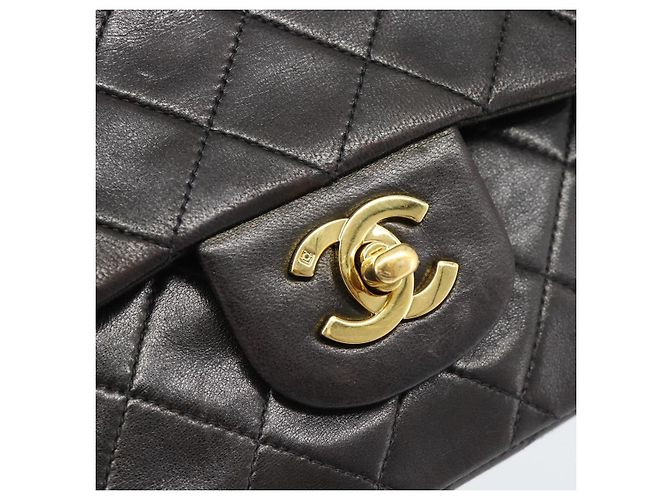 CHANEL Matelasse 25 Chain Shoulder Bag Lamb Skin Black Gold CC Auth 189017V Nero D'oro - vista 18