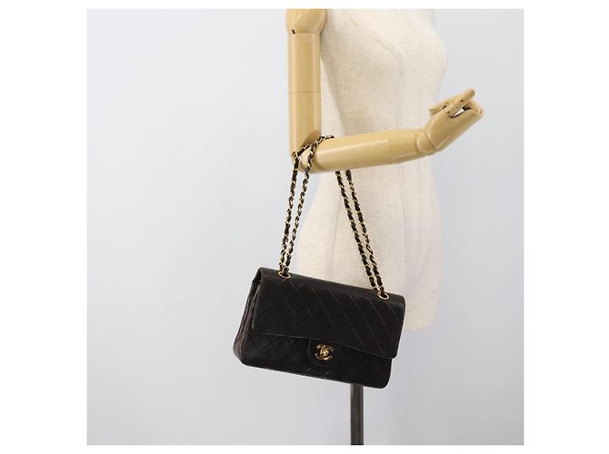 CHANEL Matelasse 25 Chain Shoulder Bag Lamb Skin Black Gold CC Auth 189017V Nero D'oro - vista 30